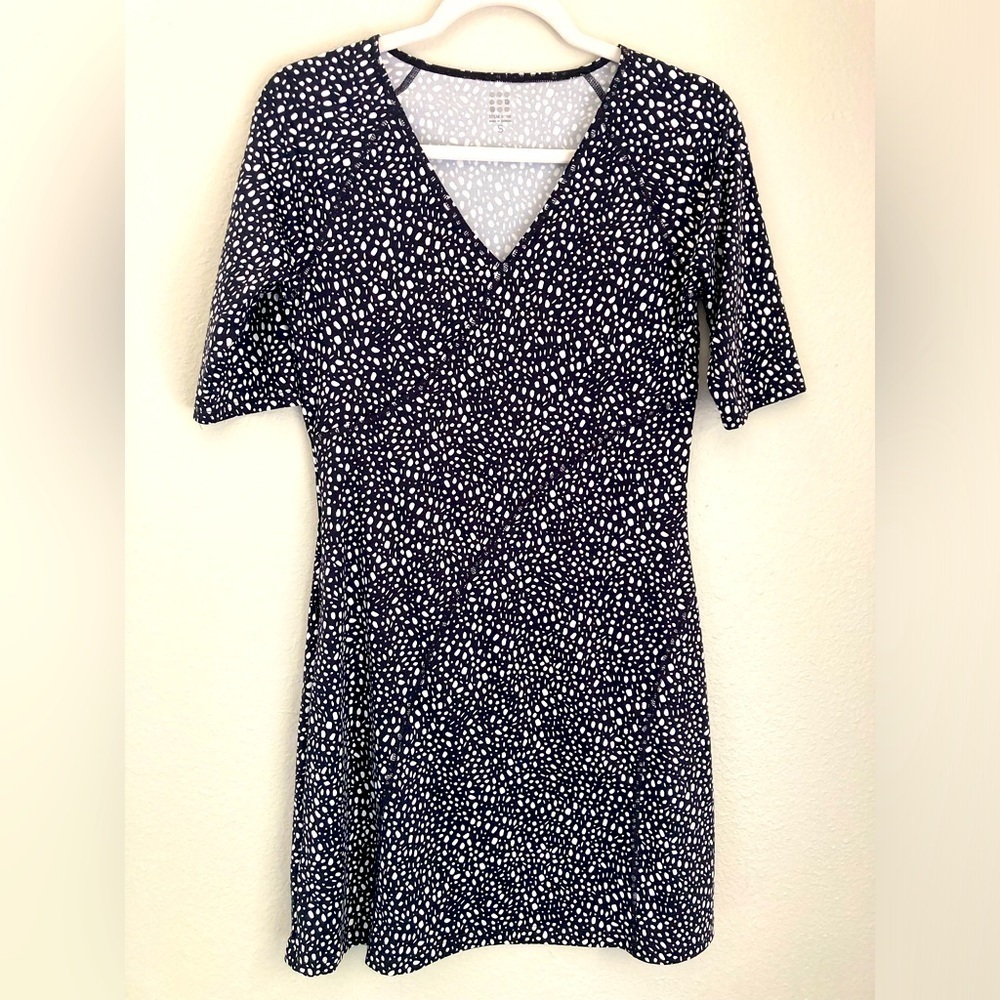 Title Nine Dress Small Short Sleeve Black Dot Women knee length Athletic Wear